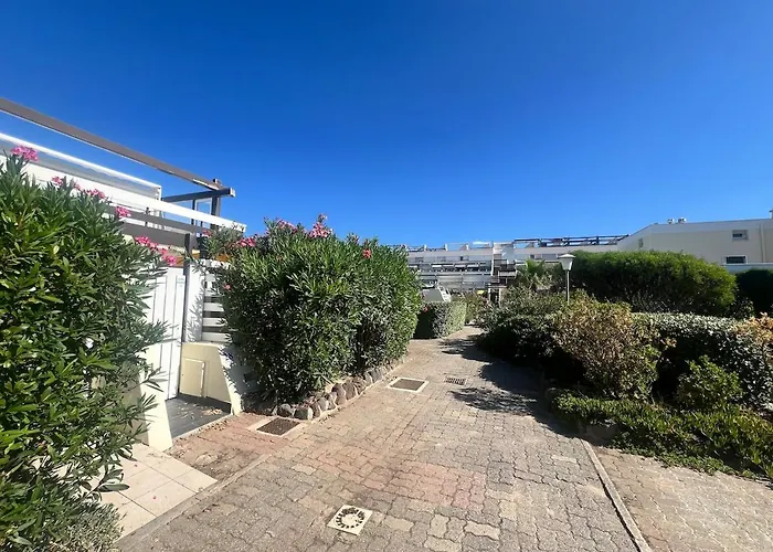 Pop, 25, Port Nature, Village Naturiste Casa vacanze Agde