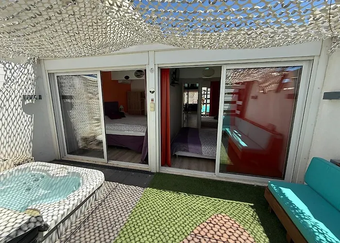 Pop, 25, Port Nature, Village Naturiste Casa vacanze *