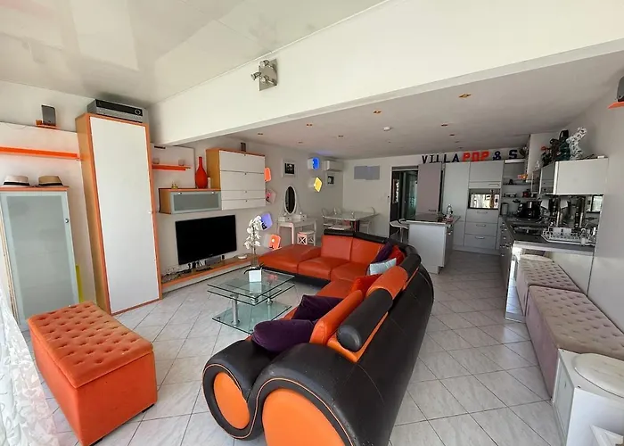 Pop, 25, Port Nature, Village Naturiste Casa vacanze